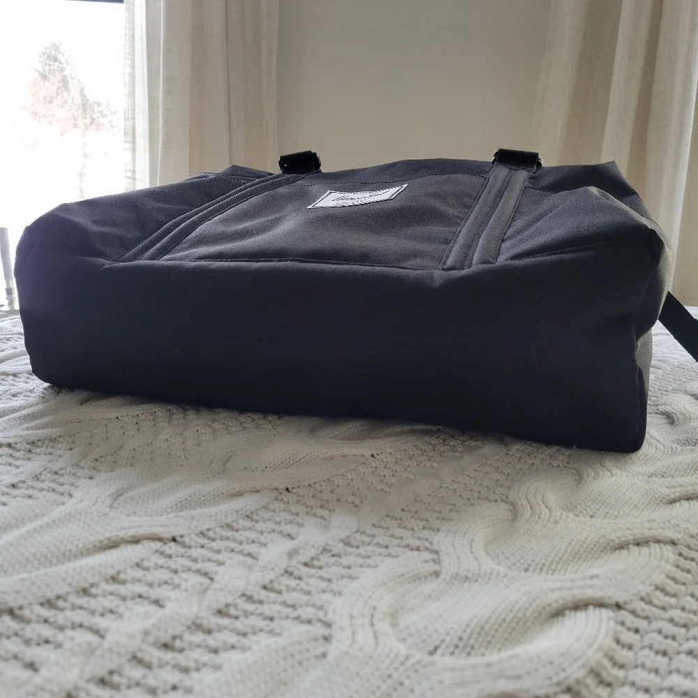 Herschel Supply Co Black Strand Sprout Duffle Diaper Bag Signature Red Strip